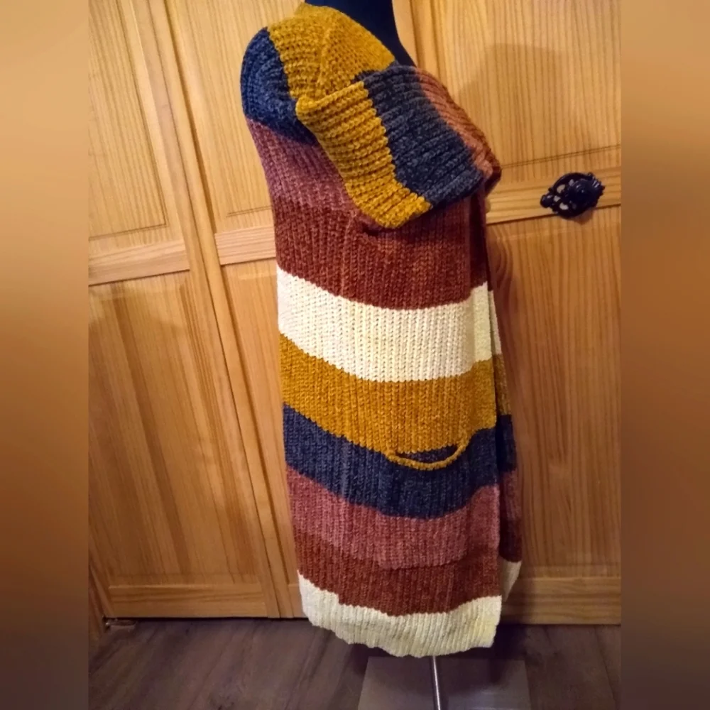 Zoey Cardigan - Picture 4 of 7